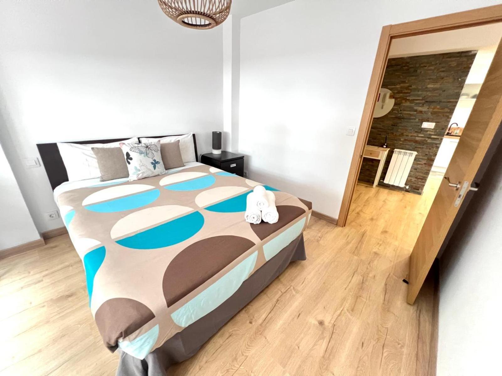 Close To Gran Via Centro Familiar Con Wifi By Apartamentos Logrono Luaran gambar