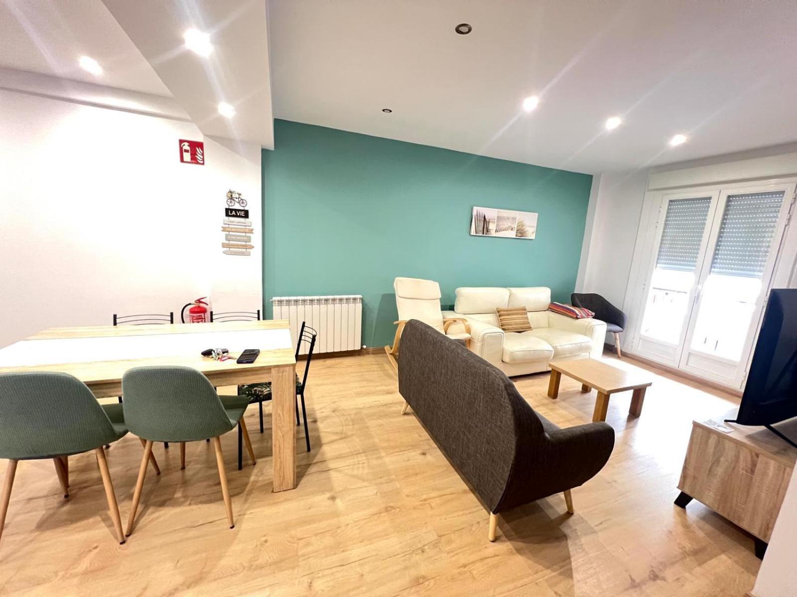 Close To Gran Via Centro Familiar Con Wifi By Apartamentos Logrono Luaran gambar