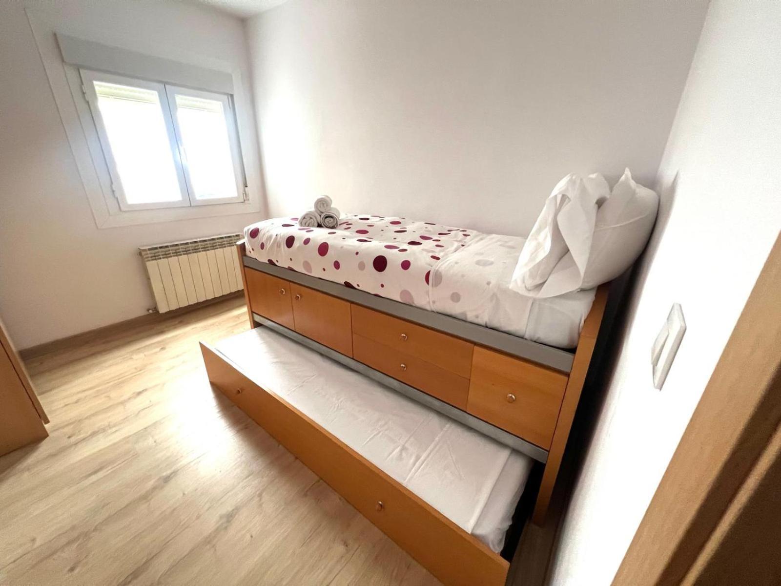 Close To Gran Via Centro Familiar Con Wifi By Apartamentos Logrono Luaran gambar